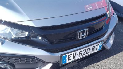 plaque-immatriculation-voiture-avant