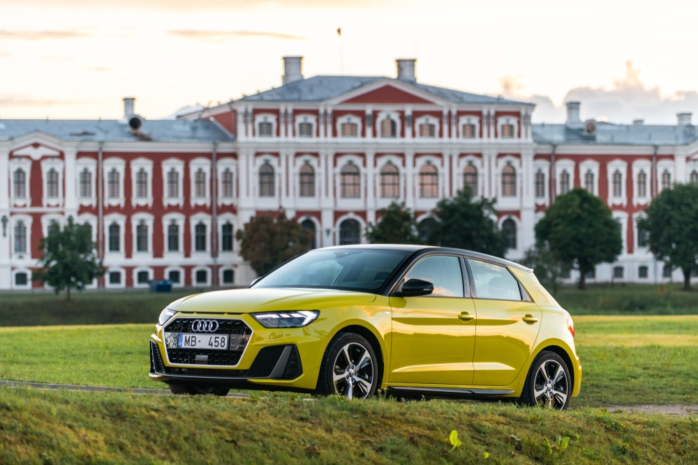 audi a1 jaune